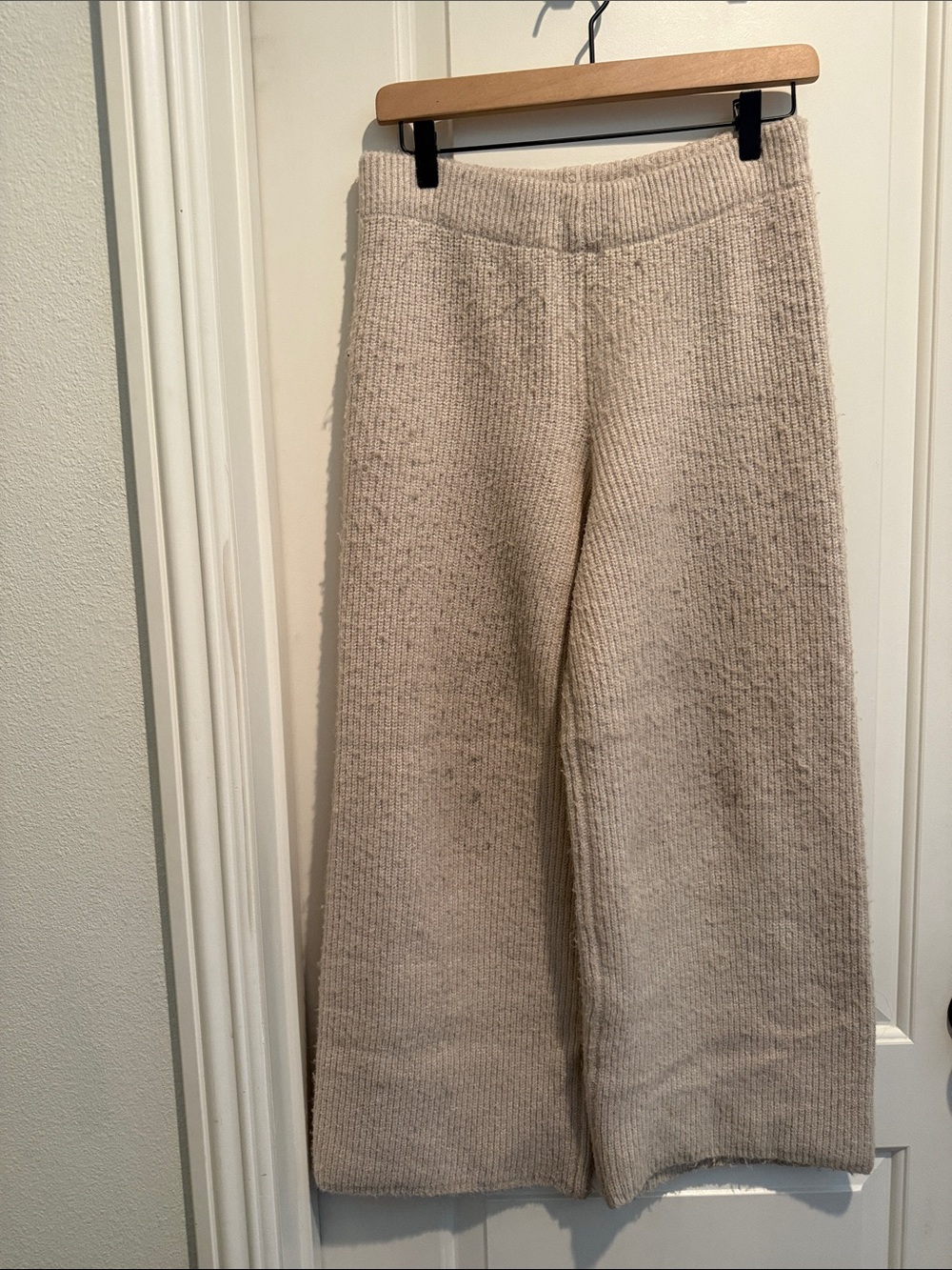Cream Knit Wide-Leg Pants cropped